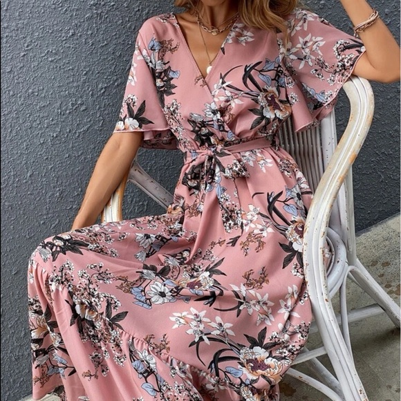 Boho pink Floral print butterfly sleeve belted maxi dress - Picture 4 of 6